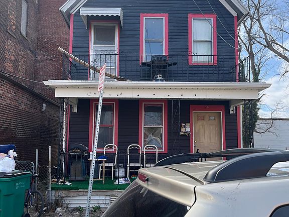 4th image of 78 Sherman St Unit 2