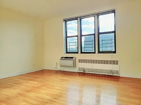 Rented by New York Dwellings LLC | media 16