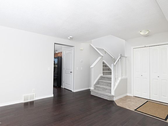 5th image of 441 Songhurst Pl