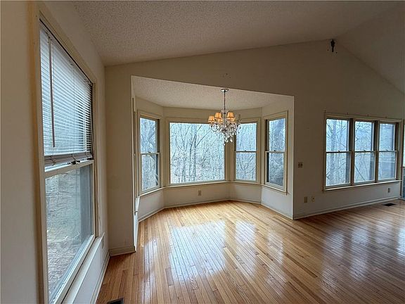 4th image of 496 Mulligan Way