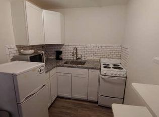 200 E Maxwell St #4, Lexington, KY 40508