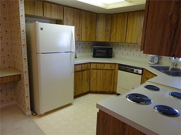 3rd image of 10600 Village Dr APT 201D