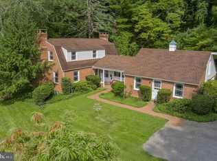2 Grist Mill Rd, Glen Mills, PA 19342