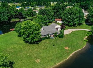 426 Waynoka Dr, Lake Waynoka, OH 45171