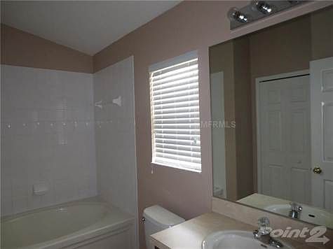 5th image of 30802 Bridgegate Dr