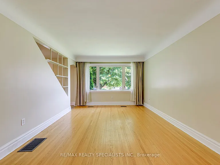 59 Ofield Rd — Photo 7