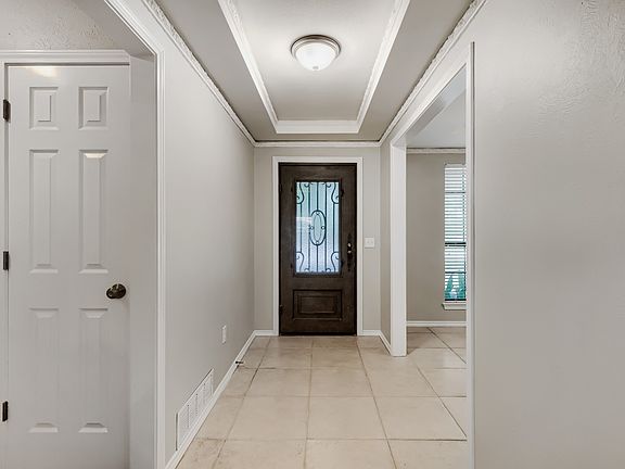 4th image of 1701 Baffin Bay Dr