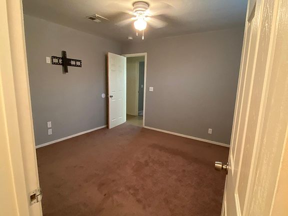 2nd image of 614 E 7th Dr