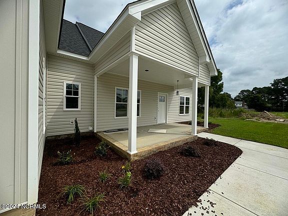 2nd image of 3334 School View Drive
