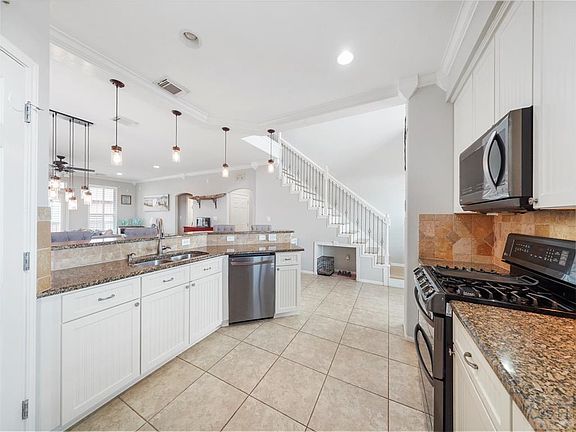 5th image of 3727 Pirates Beach Cir