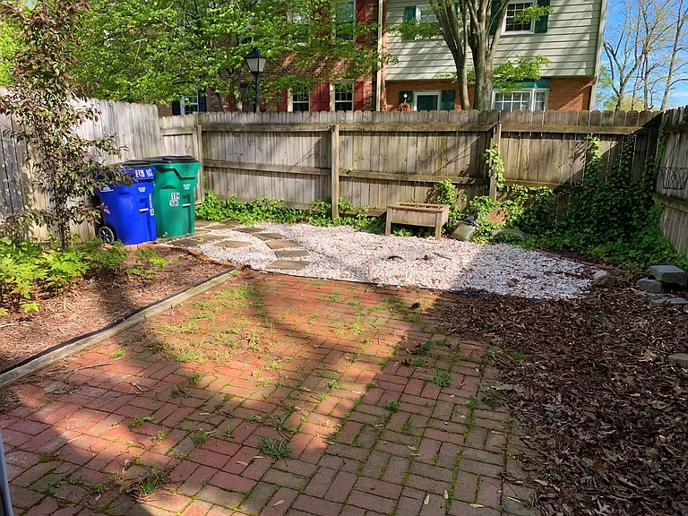 114 Southampton Ct #1 — Photo 29