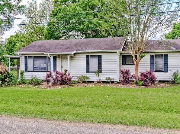 1504 Avenue K, Nederland, TX 77627