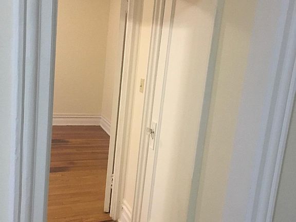3rd image of 160 S 2nd Ave APT 4B