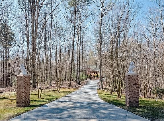 2nd image of 127 Bargate Dr