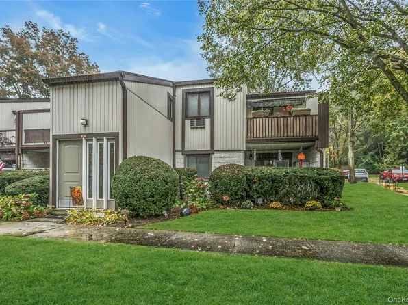 85 Richmond Boulevard #4A, Ronkonkoma, NY 11779