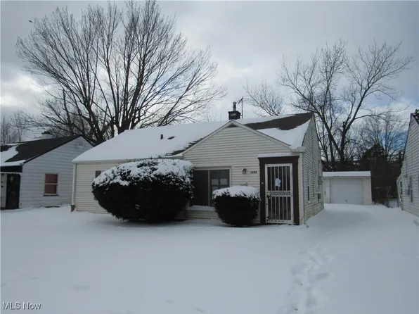 3942 E 186th St, Cleveland, OH 44122