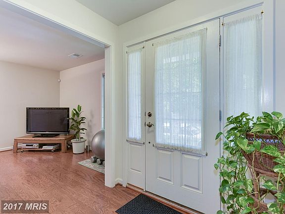 3rd image of 9673 Cedar Farm Cir