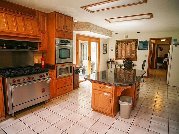 5th image of 1001 Malaney Dr