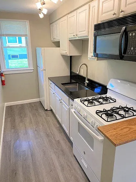 1 bed, 542 sqft, $1,890 — Photo 4