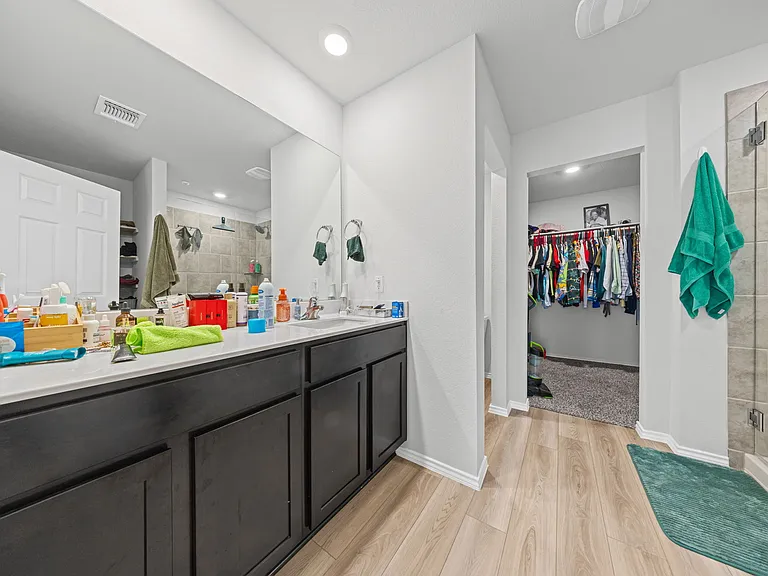 7203 Gilbert Dr — Photo 12