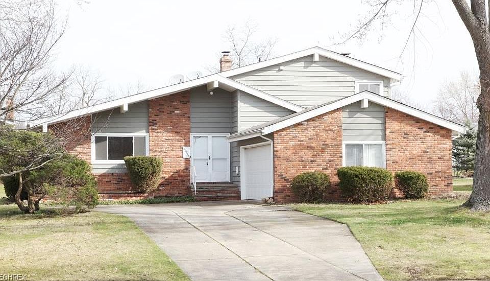1st image of 32535 W Nimrod St