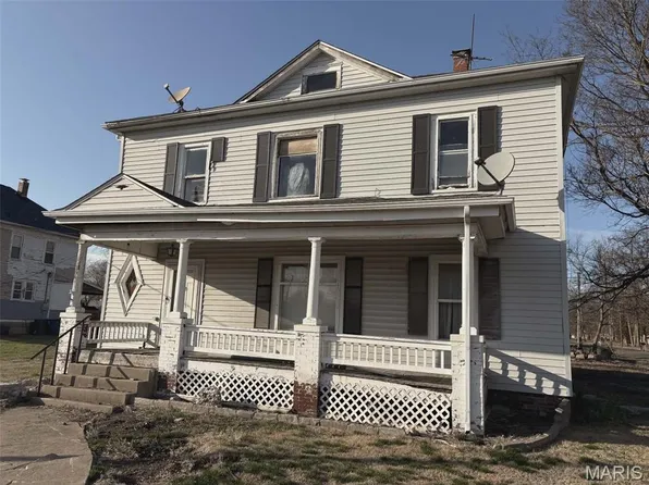 103 W Kell St, Worden, IL 62097