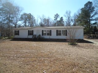 103 Hilton Pl NW, Pikeville, NC 27863