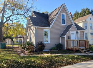 215 E 1st St, O'Fallon, IL 62269