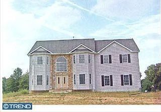 3rd image of 23 Edwards Dr