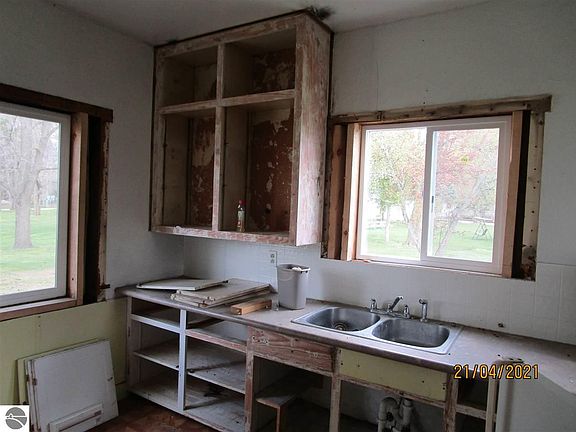 2nd image of 8763 Avenue D