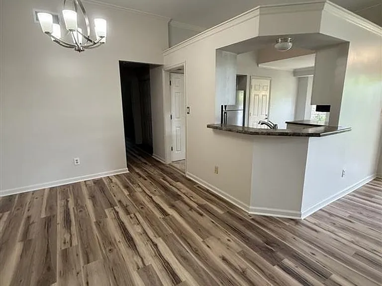 103 Knollwood Ct — Photo 10