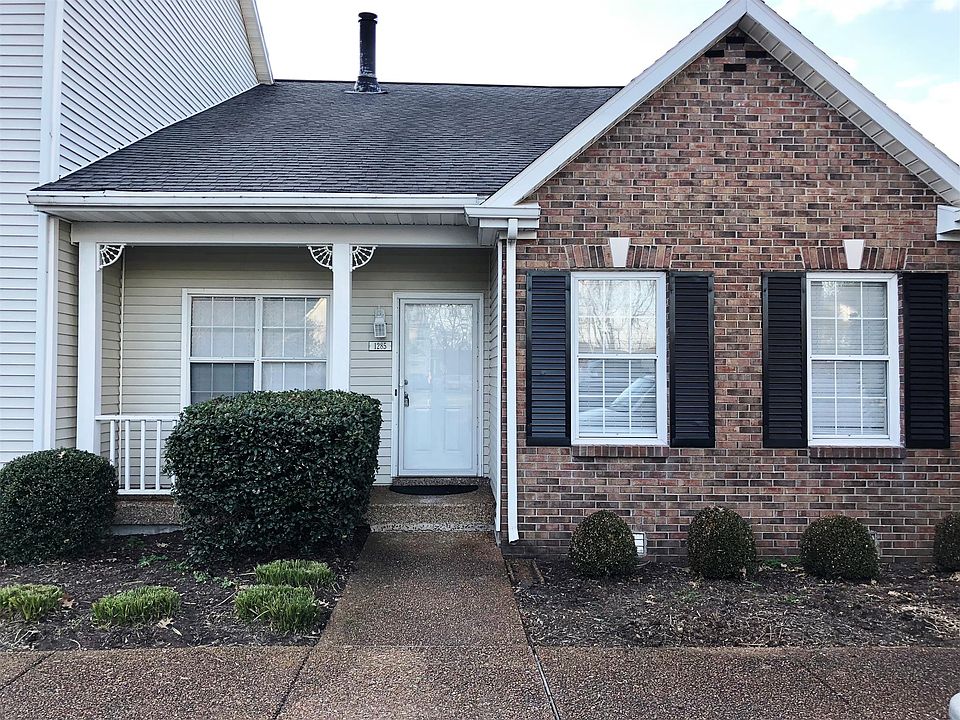 1st image of 1285 Carriage Park Dr