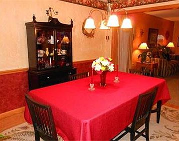 5th image of 4625 Pineview Ct