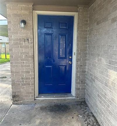 2nd image of 8741 Gervais St