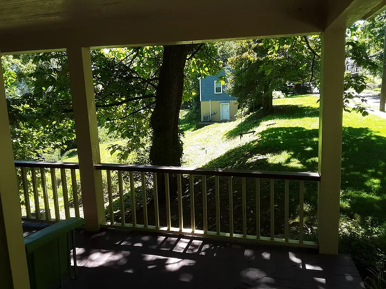 37 Elizabeth Pl — Photo 9