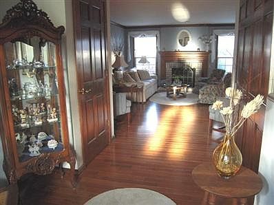 3rd image of 129 Biarritz Ct