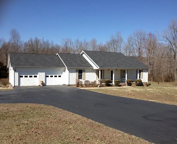 1020 Daniel Boone Rd photo 1