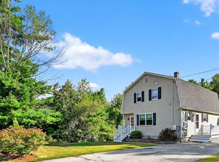 36 Perkins Rd, Londonderry, NH 03053