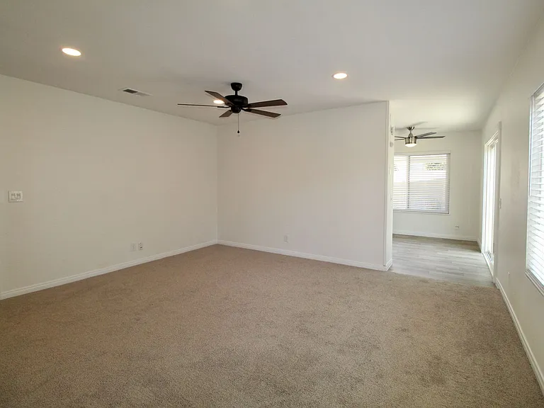 8626 Summerdale Rd — Photo 2