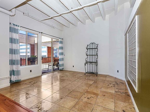 3rd image of 312 W 5th St APT 1110
