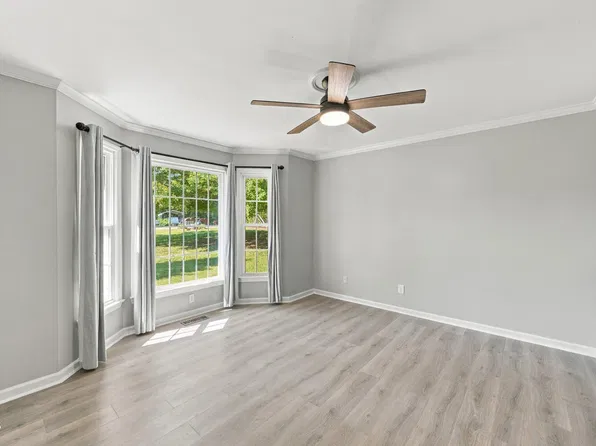 4034 Oak Valley Dr, Stem, NC 27581