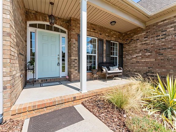 4th image of 4558 Dublin Ct
