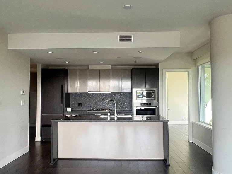 866 Arthur Erickson Pl #202 — Photo 1