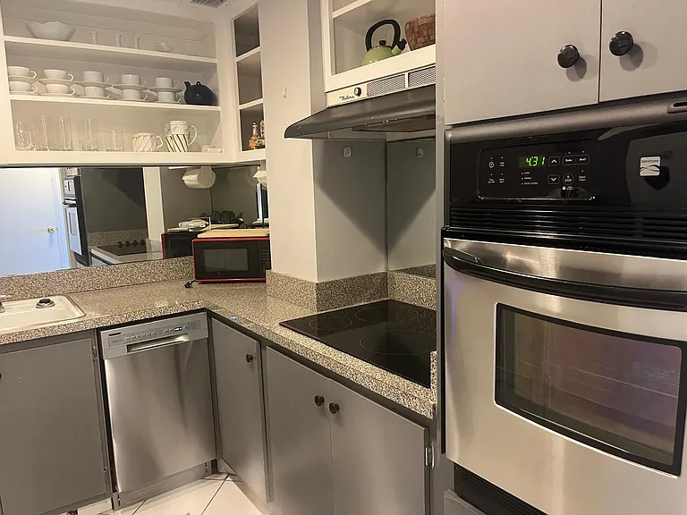 2800 N Flagler Dr #503 — Photo 9