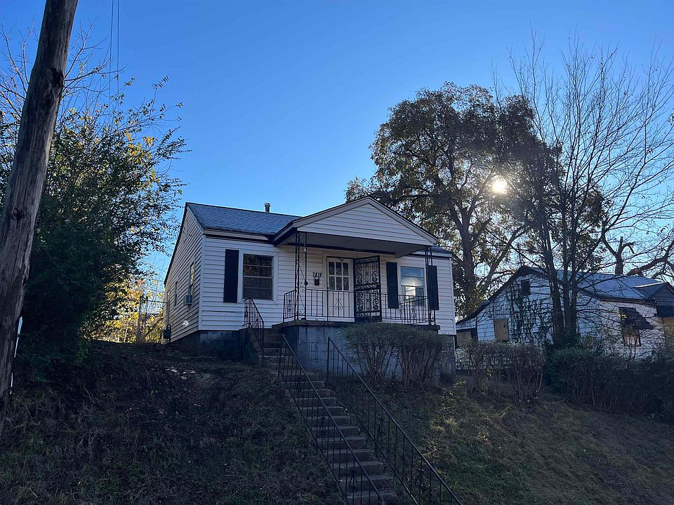 1st image of 2070 Farrington St