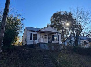 2070 Farrington St, Memphis, TN 38109