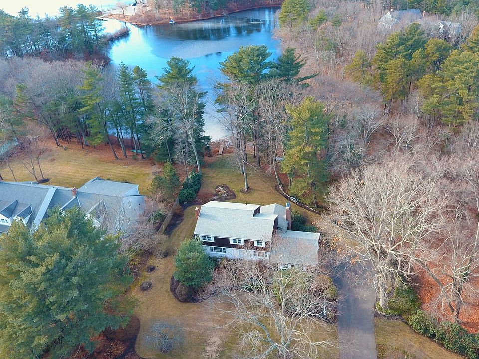 1st image of 84 Clearwater Dr
