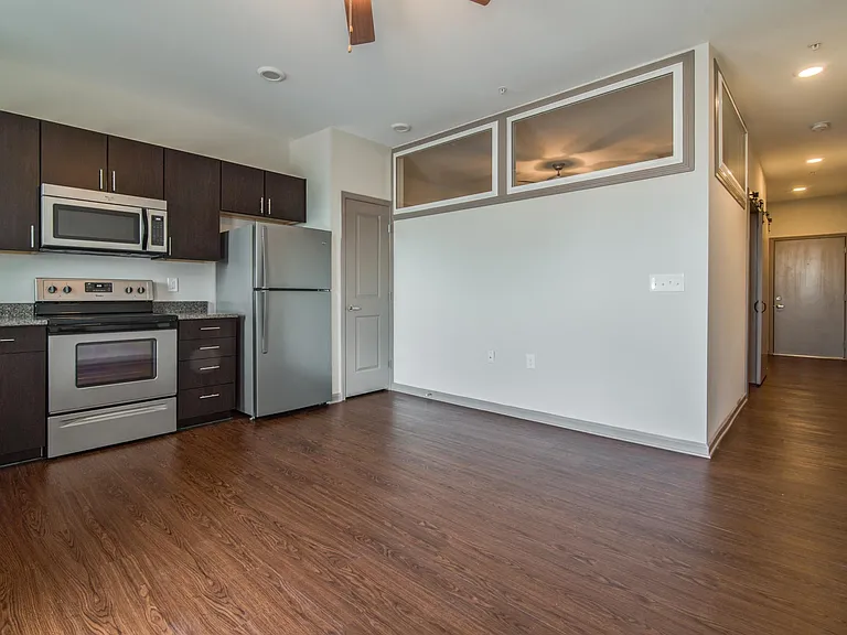 Marvel Apartments — Photo 36