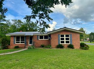 1111 Lake Ln, Demopolis, AL 36732