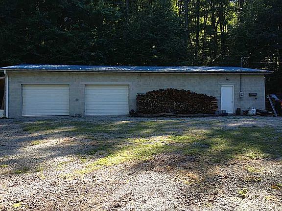 4th image of 169 Sunset Ln